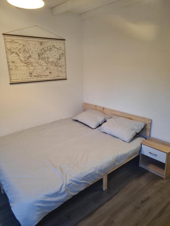 Logement entier situé à Taponnat Fleurignac. Extérieur photo